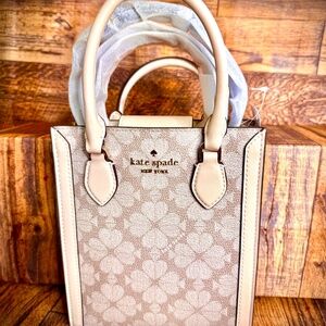 NWT Kate Spade Spade Flower Crossbody Great GIFT – Chic Bag NWT